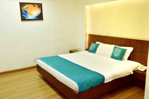 OYO Rooms Near Gokul Das Hospital Hotel  Hotels  Indore